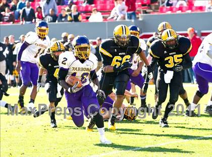 Thumbnail 1 in Tarboro vs Lincolnton (NCHSAA 2A Final) photogallery.