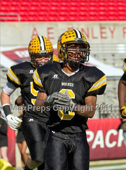 Thumbnail 1 in Tarboro vs Lincolnton (NCHSAA 2A Final) photogallery.