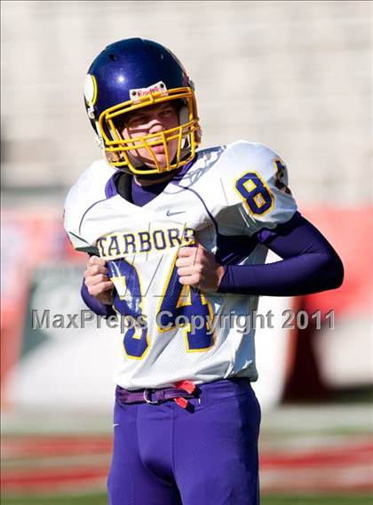 Thumbnail 1 in Tarboro vs Lincolnton (NCHSAA 2A Final) photogallery.