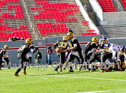 Thumbnail 1 in Tarboro vs Lincolnton (NCHSAA 2A Final) photogallery.