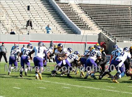 Thumbnail 3 in Tarboro vs Lincolnton (NCHSAA 2A Final) photogallery.