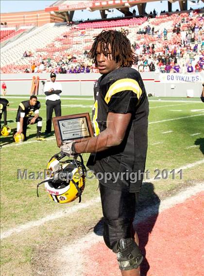Thumbnail 1 in Tarboro vs Lincolnton (NCHSAA 2A Final) photogallery.