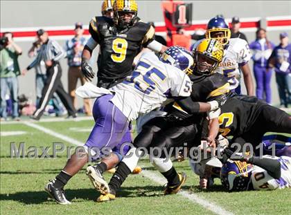 Thumbnail 3 in Tarboro vs Lincolnton (NCHSAA 2A Final) photogallery.