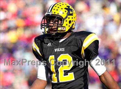 Thumbnail 3 in Tarboro vs Lincolnton (NCHSAA 2A Final) photogallery.