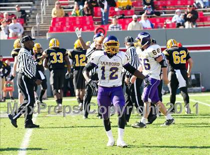 Thumbnail 3 in Tarboro vs Lincolnton (NCHSAA 2A Final) photogallery.