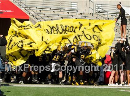 Thumbnail 1 in Tarboro vs Lincolnton (NCHSAA 2A Final) photogallery.