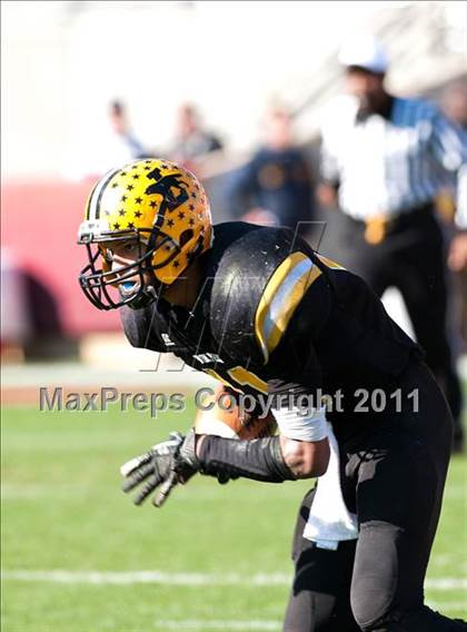 Thumbnail 1 in Tarboro vs Lincolnton (NCHSAA 2A Final) photogallery.