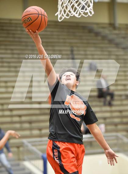 Thumbnail 2 in Burbank vs Houston [Sam] photogallery.