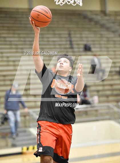 Thumbnail 1 in Burbank vs Houston [Sam] photogallery.