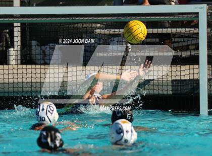 Thumbnail 3 in Alhambra vs Moreau Catholic (Battle of the Bay) photogallery.