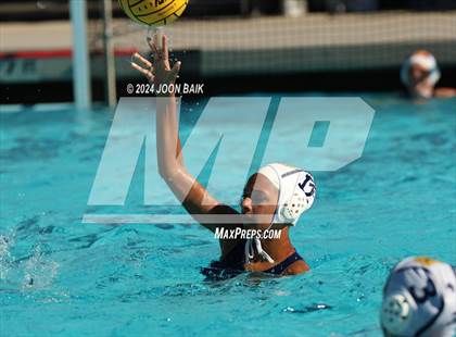 Thumbnail 3 in Alhambra vs Moreau Catholic (Battle of the Bay) photogallery.