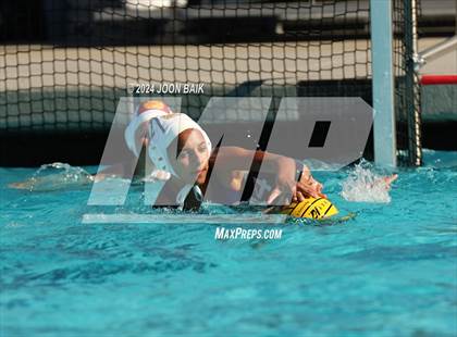 Thumbnail 2 in Alhambra vs Moreau Catholic (Battle of the Bay) photogallery.