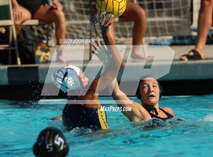 Thumbnail 3 in Alhambra vs Moreau Catholic (Battle of the Bay) photogallery.