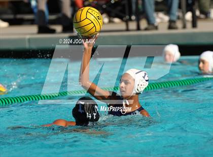 Thumbnail 1 in Alhambra vs Moreau Catholic (Battle of the Bay) photogallery.