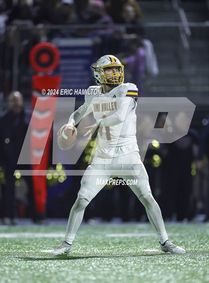 Thumbnail 3 in Simi Valley vs. Loyola (CIF SS D3 Semifinal) photogallery.