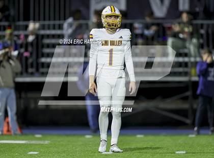 Thumbnail 1 in Simi Valley vs. Loyola (CIF SS D3 Semifinal) photogallery.
