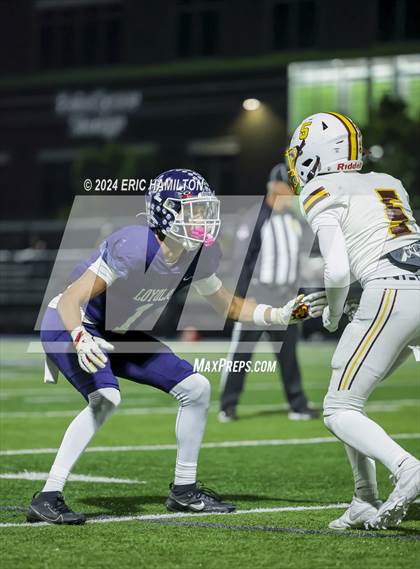 Thumbnail 2 in Simi Valley vs. Loyola (CIF SS D3 Semifinal) photogallery.