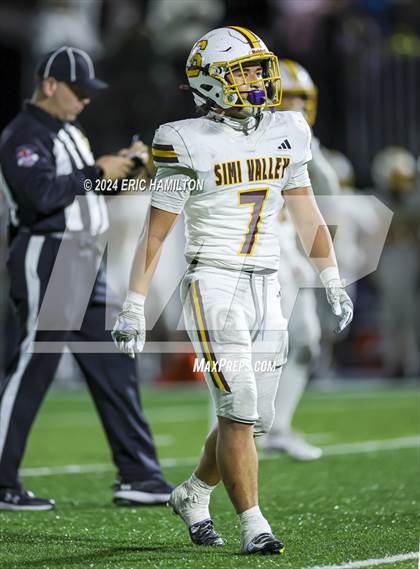 Thumbnail 1 in Simi Valley vs. Loyola (CIF SS D3 Semifinal) photogallery.