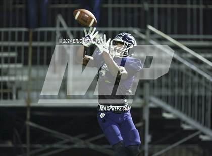 Thumbnail 1 in Simi Valley vs. Loyola (CIF SS D3 Semifinal) photogallery.