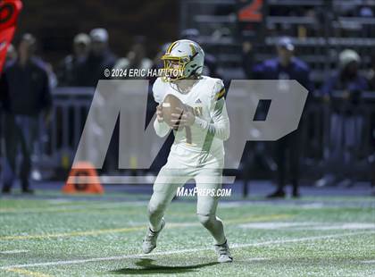 Thumbnail 3 in Simi Valley vs. Loyola (CIF SS D3 Semifinal) photogallery.