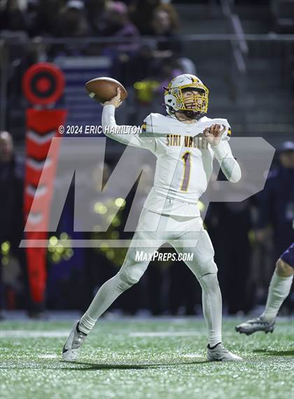 Thumbnail 3 in Simi Valley vs. Loyola (CIF SS D3 Semifinal) photogallery.