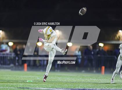 Thumbnail 2 in Simi Valley vs. Loyola (CIF SS D3 Semifinal) photogallery.