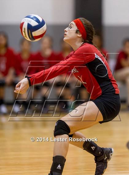 Thumbnail 1 in Stevens vs Clark photogallery.