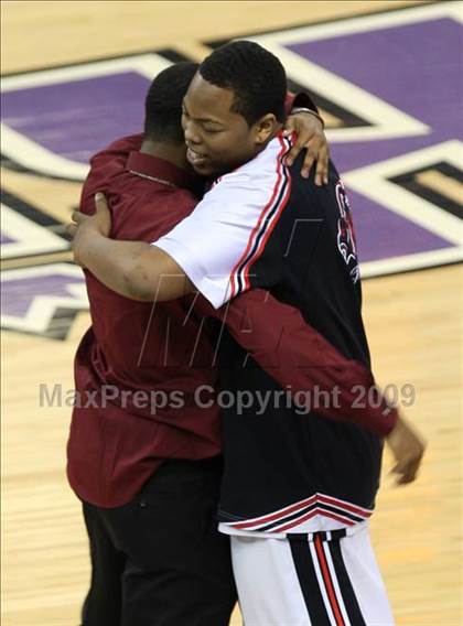 Thumbnail 1 in Bishop Montgomery vs. Salesian (CIF State D4 Final) photogallery.