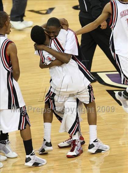Thumbnail 1 in Bishop Montgomery vs. Salesian (CIF State D4 Final) photogallery.
