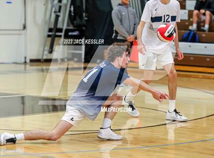 Thumbnail 1 in Loyola @ Crespi photogallery.