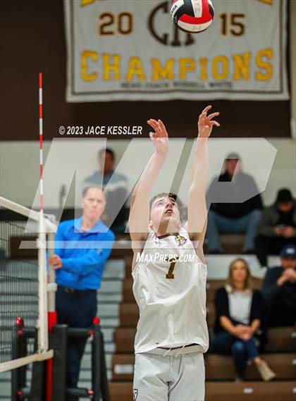 Thumbnail 1 in Loyola @ Crespi photogallery.