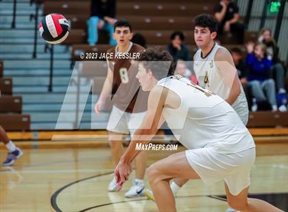 Thumbnail 3 in Loyola @ Crespi photogallery.