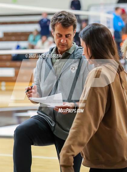 Thumbnail 1 in Loyola @ Crespi photogallery.