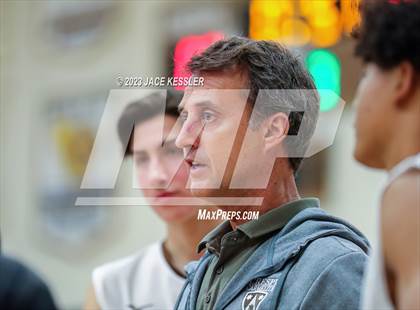 Thumbnail 1 in Loyola @ Crespi photogallery.