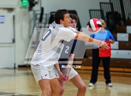 Thumbnail 2 in Loyola @ Crespi photogallery.