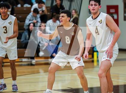 Thumbnail 2 in Loyola @ Crespi photogallery.