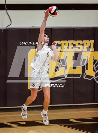 Thumbnail 1 in Loyola @ Crespi photogallery.
