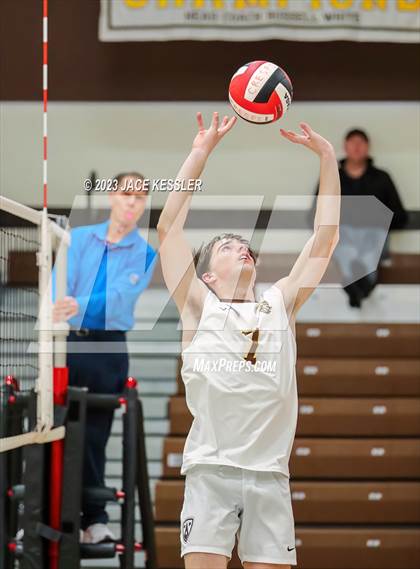 Thumbnail 1 in Loyola @ Crespi photogallery.