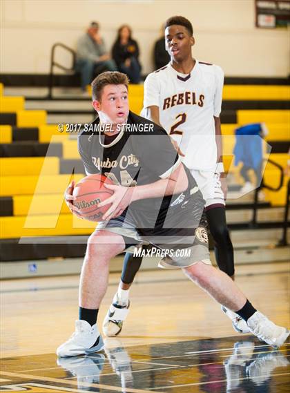 Thumbnail 3 in San Lorenzo vs. Yuba City (Chabot MLK Classic) photogallery.