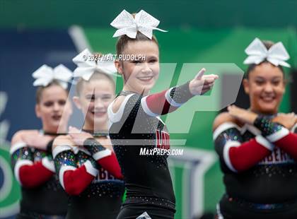 Thumbnail 1 in Lambert (Creekview Classic) photogallery.