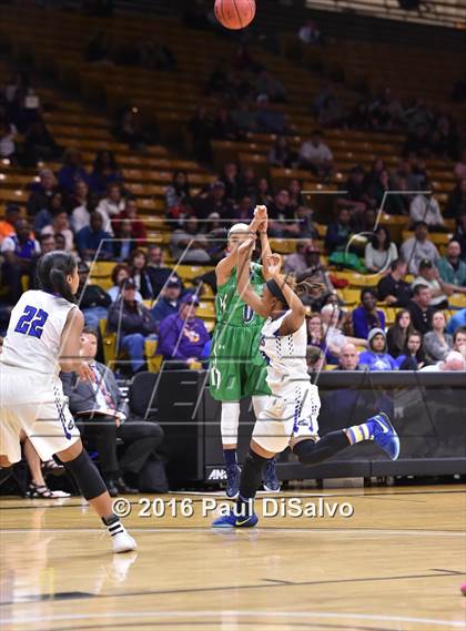Thumbnail 2 in ThunderRidge vs. Grandview (CHSAA 5A Semifinal) photogallery.