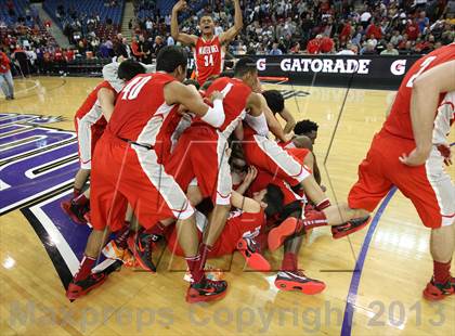 Thumbnail 3 in Mater Dei vs. Archbishop Mitty (CIF State Open Division Final) photogallery.