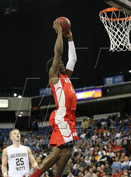 Thumbnail 1 in Mater Dei vs. Archbishop Mitty (CIF State Open Division Final) photogallery.
