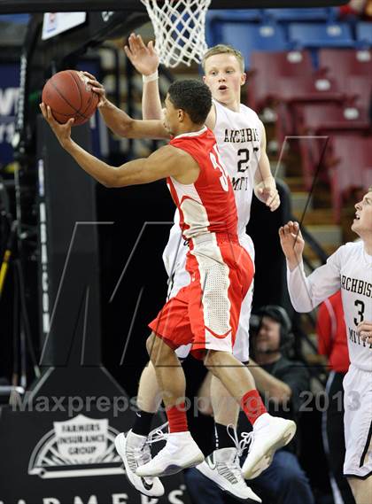 Thumbnail 3 in Mater Dei vs. Archbishop Mitty (CIF State Open Division Final) photogallery.