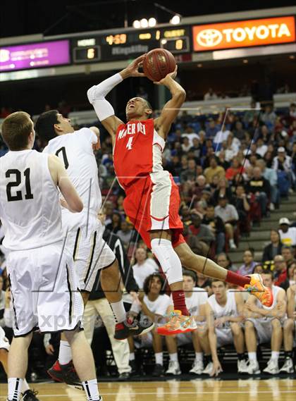 Thumbnail 1 in Mater Dei vs. Archbishop Mitty (CIF State Open Division Final) photogallery.