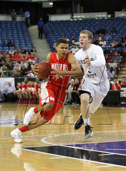 Thumbnail 2 in Mater Dei vs. Archbishop Mitty (CIF State Open Division Final) photogallery.