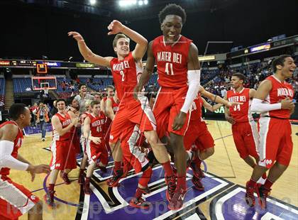 Thumbnail 2 in Mater Dei vs. Archbishop Mitty (CIF State Open Division Final) photogallery.