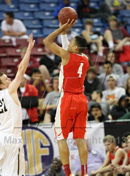 Thumbnail 1 in Mater Dei vs. Archbishop Mitty (CIF State Open Division Final) photogallery.