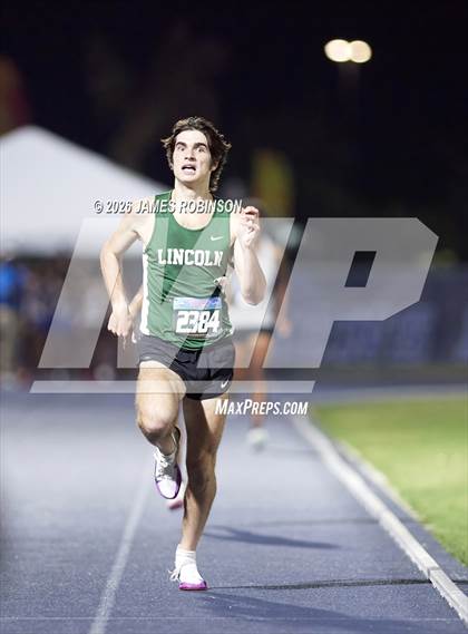 Thumbnail 2 in FHSAA Class 3A Final (3200m) photogallery.
