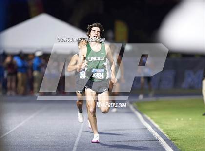 Thumbnail 1 in FHSAA Class 3A Final (3200m) photogallery.